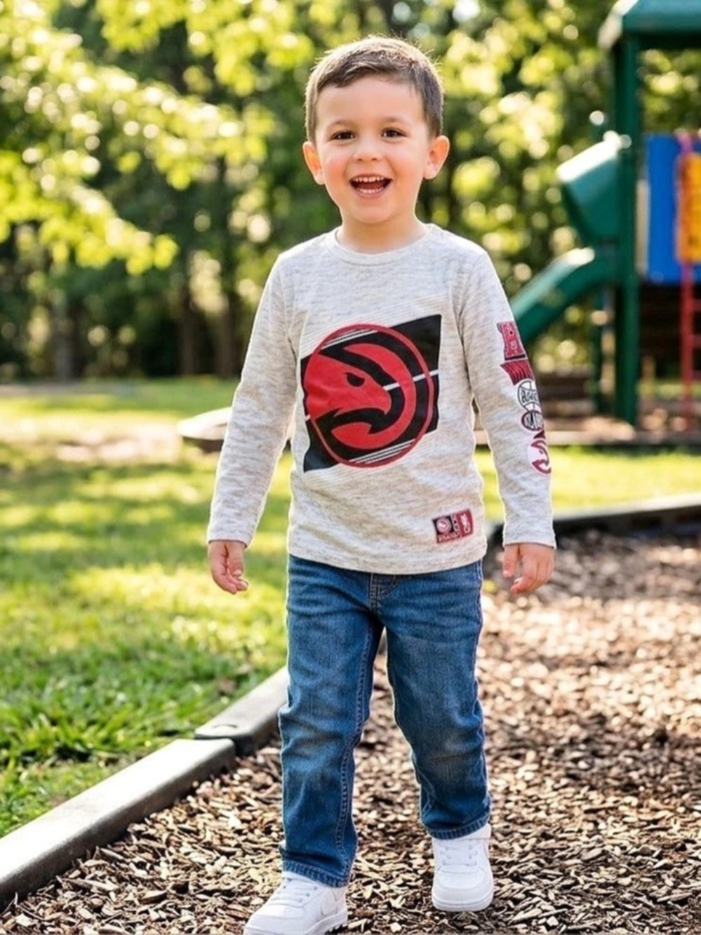 NBA Atlanta Hawks Long Sleeve Shirt Gray Boys Medium Like New Size 5-6